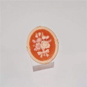 Flower Bouquet Cameo Resin Brooch Vintage Avon Floral Silhouette Salmon Cream